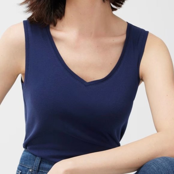 Chico's Tops - NEW WITH TAGS Chico's 100% cotton V-Neck Tank. Midnight: Navy Blue. Medium.